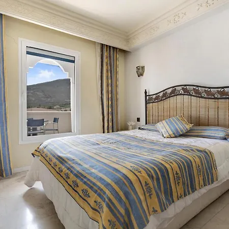 Apartment Parque Lotos *